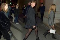 Kode Album Reputation, Taylor Swift, Cara Delevingne, dan Brittany Mahomes Pakai Outfit Hitam