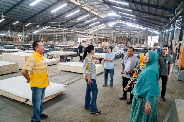 Bamsoet Dorong Pengembangan Industri Pengolahan Kayu ke Mancanegara