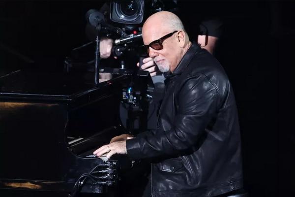 Billy Joel Rilis Lagu Turn the Lights Back On, Tonton Video Musiknya