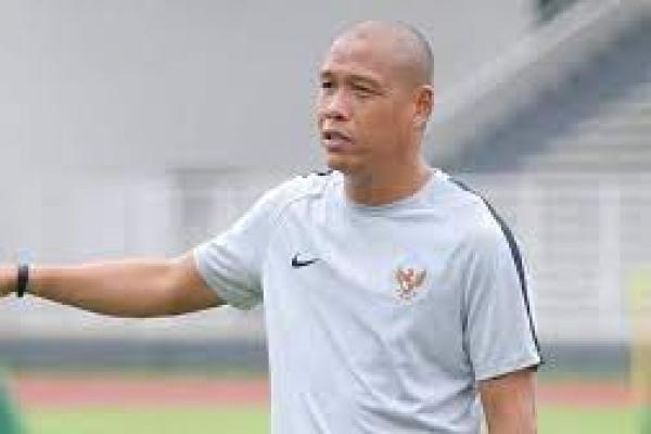 Resmi Latih Timnas Indonesia U-16, Nova Arianto Didukung Shin Tae-yong