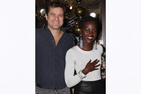 Makin Mesra, Joshua Jackson Rayakan Ultah Lupita Nyong`o Liburan di Puerto Vallarta