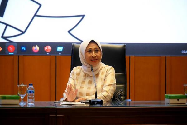 Dialektika Demokrasi, Hetifah Ajak Masyarakat Jaga Keamanan Pasca Pemilu