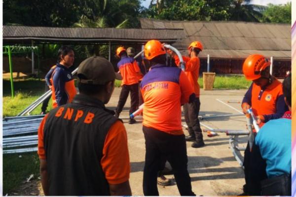 BNPB Sebut Ribuan Warga Gresik Mengungsi Karena Trauma