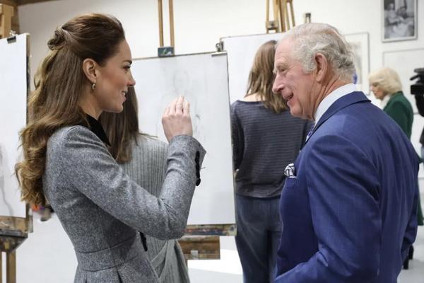 Sebelum Umumkan Kankernya, Kate Middleton Makan Siang Pribadi dengan Raja Charles